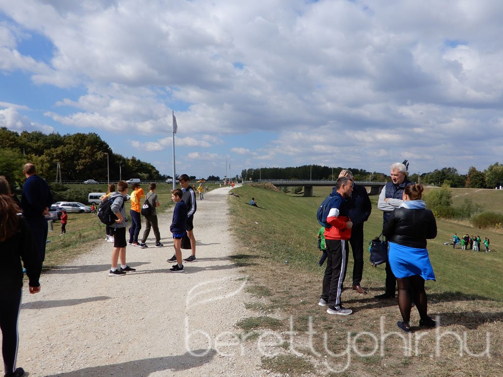 Mezei futóbajnokság Berettyóújfaluban 77